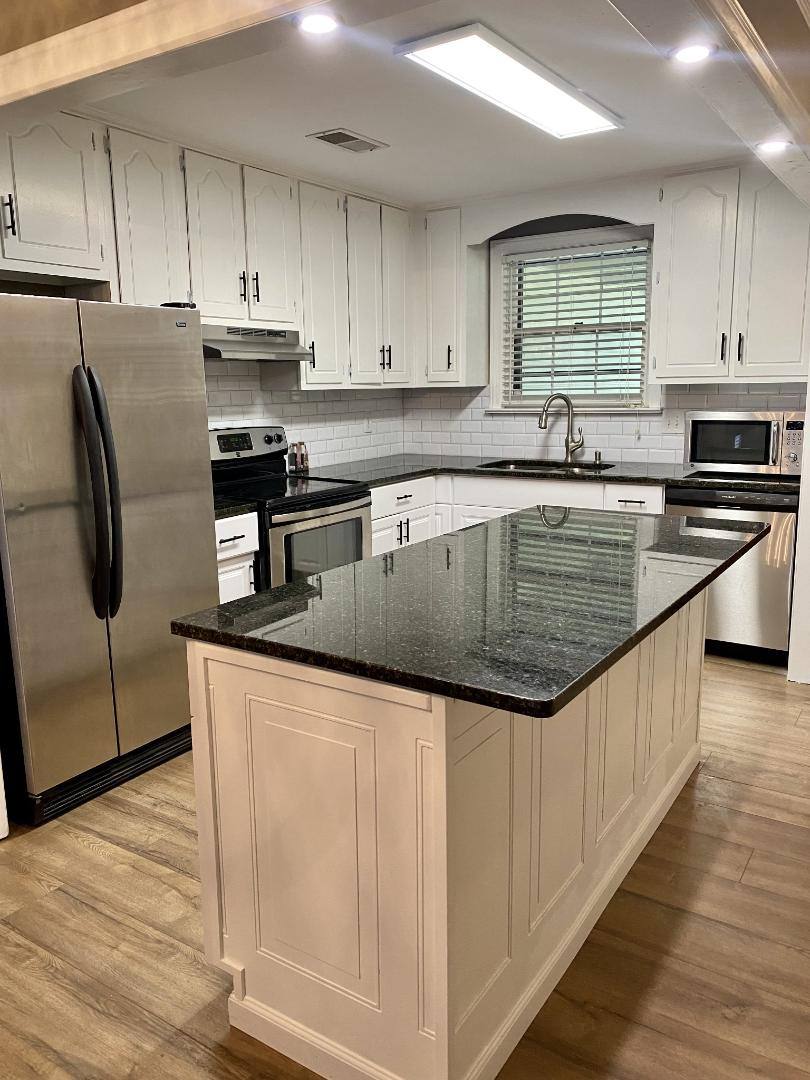 Townhouse for rent at 3188 Hillsboro Pike, Nashville, TN 37215