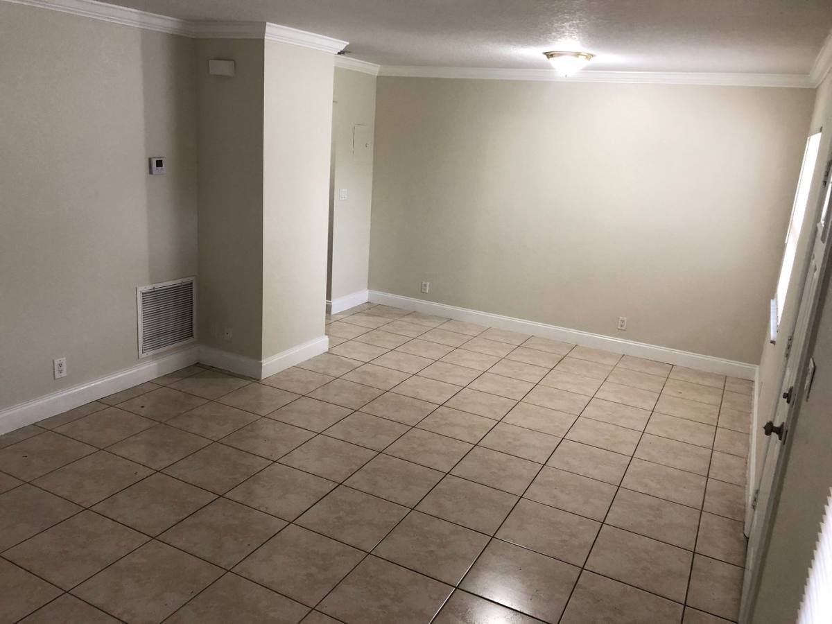 Apartment for rent at 5621 NE 22nd Ave, Fort Lauderdale, FL 33308
