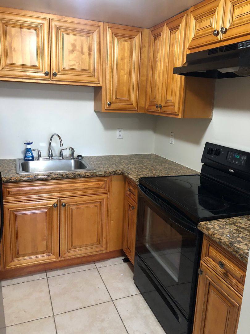 Apartment for rent at 5621 NE 22nd Ave, Fort Lauderdale, FL 33308