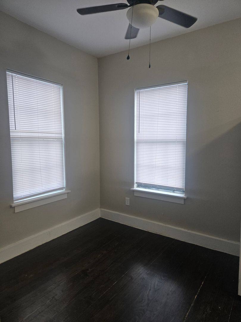 Apartment for rent at 707 NW 4th Ave, Mineral Wells, TX 76067