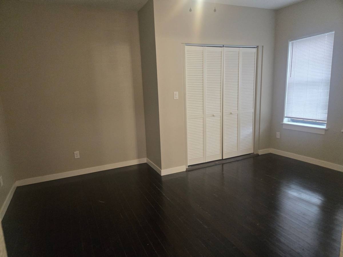 Apartment for rent at 707 NW 4th Ave, Mineral Wells, TX 76067
