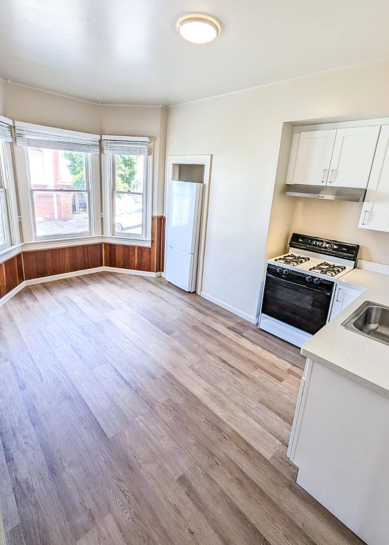 Apartment for rent at 379 Chestnut St #379, San Francisco, CA 94133