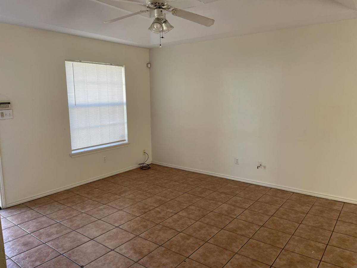 Apartment for rent at 408 E Ulex Ave, McAllen, TX 78504