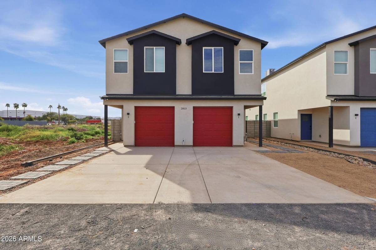 Townhouse for rent at 2813 E Trumbull Rd #1, Phoenix, AZ 85040