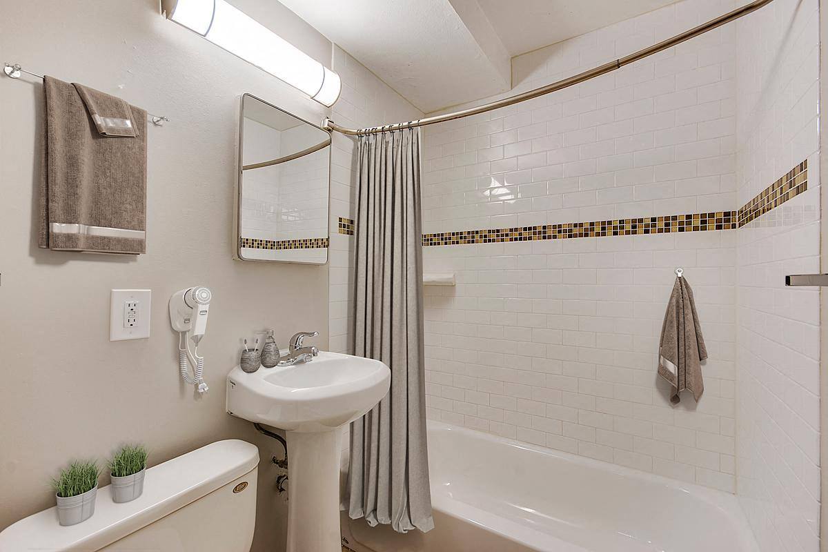Apartment for rent at 1362 Street Paul, 1362 Saint Paul St #203, Denver, CO 80206