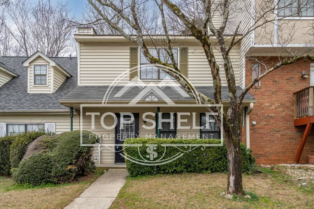 Townhouse for rent at Fairway Estates, 4050 Sand Wedge Circle #1, Kennesaw, GA 30144