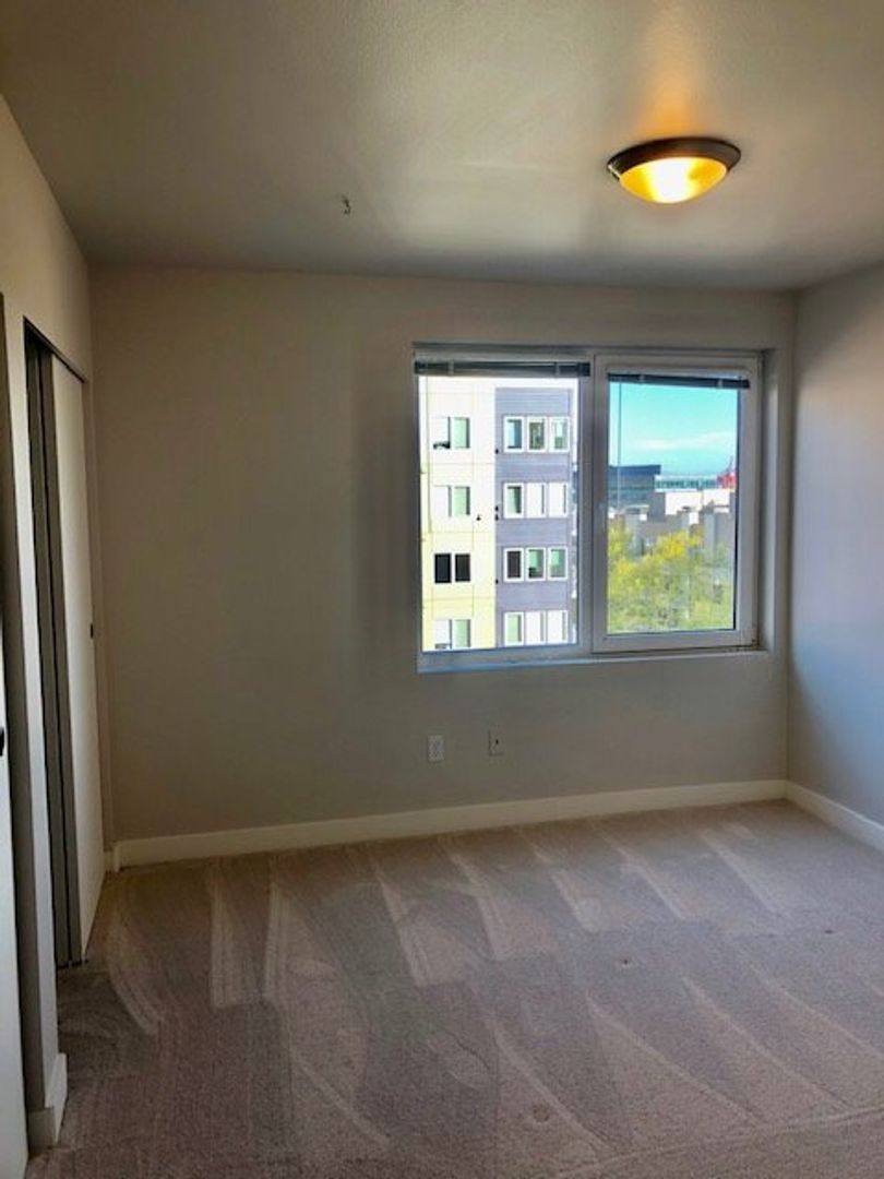 Apartment for rent at 2504 Western Ave #723, Seattle, WA 98121