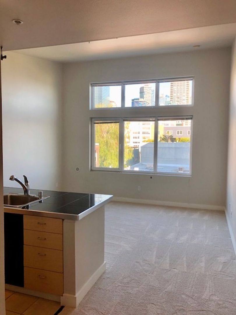 Apartment for rent at 2504 Western Ave #723, Seattle, WA 98121