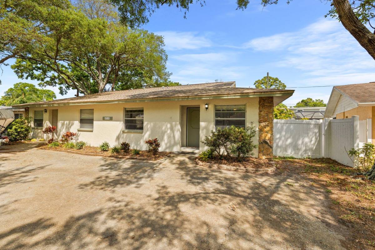 Apartment for rent at Sawgrass Acres, 2715 63rd Terrace N #B, Saint Petersburg, FL 33702