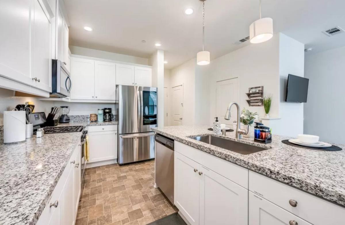 Townhouse for rent at 4110 Sitio Flor #1, Oceanside, CA 92057