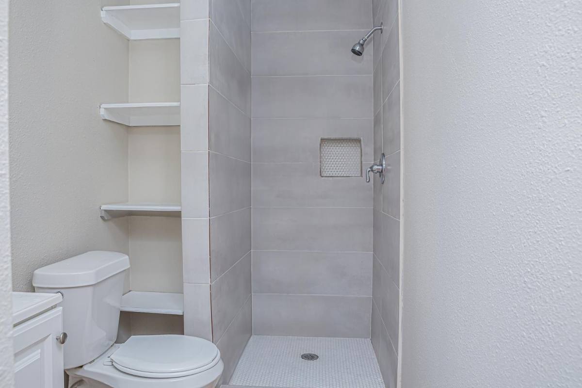 Ashton Place, 101 S Allen-Genoa Rd, South Houston, TX 77587 - Apartment for Rent - Image 5