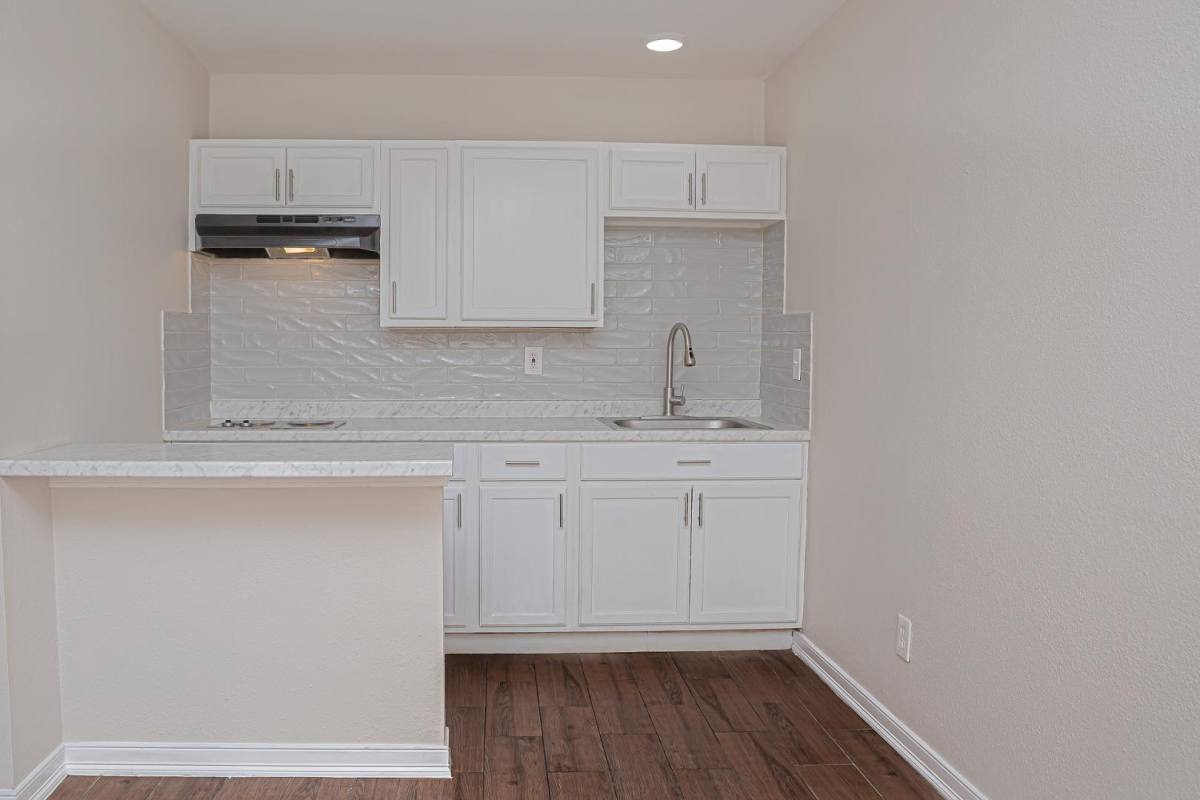 Apartment for rent at Ashton Place, 101 S Allen-Genoa Rd, South Houston, TX 77587