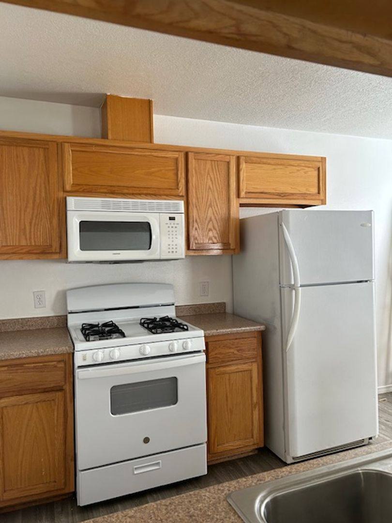 Apartment for rent at 4113 Atrisco Blvd NW, Albuquerque, NM 87120
