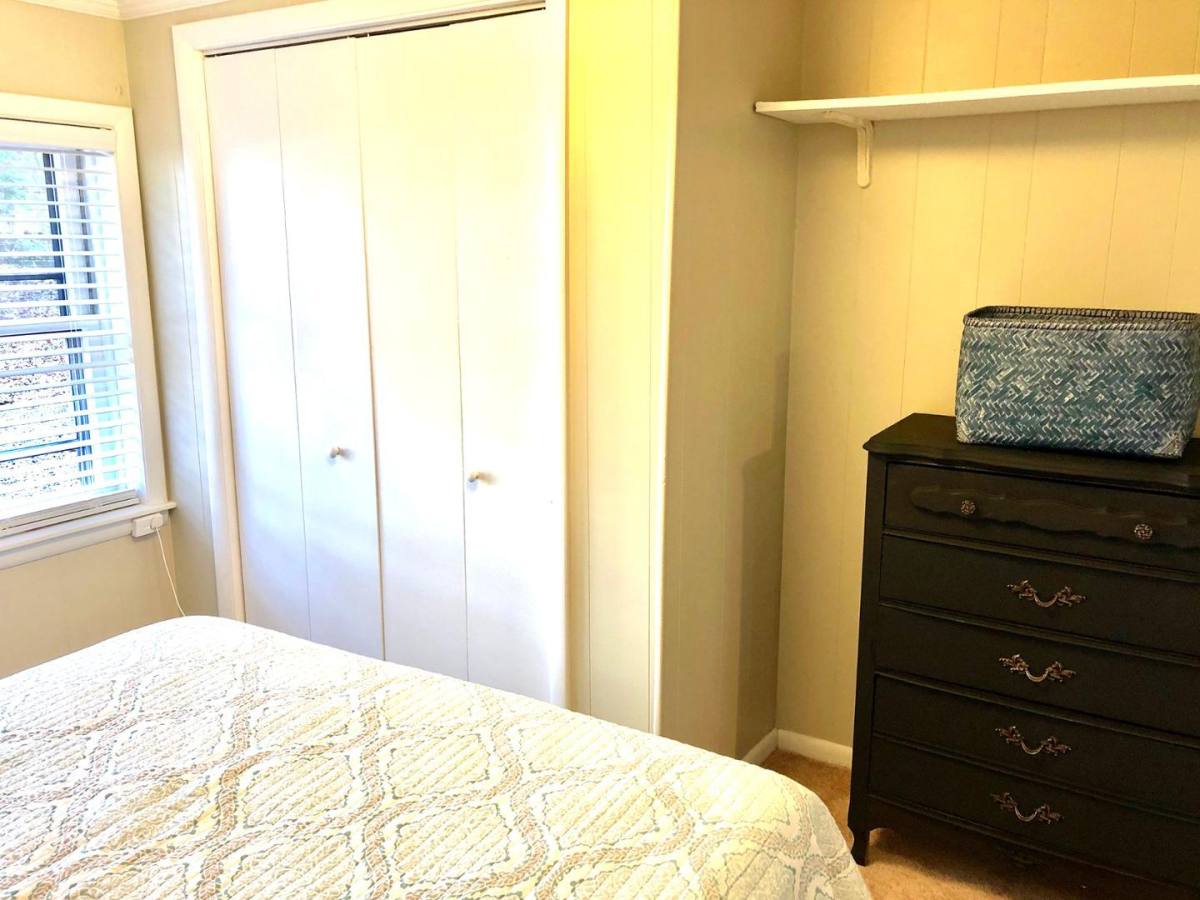 Apartment for rent at 43 Caledonia Rd #6, Asheville, NC 28803
