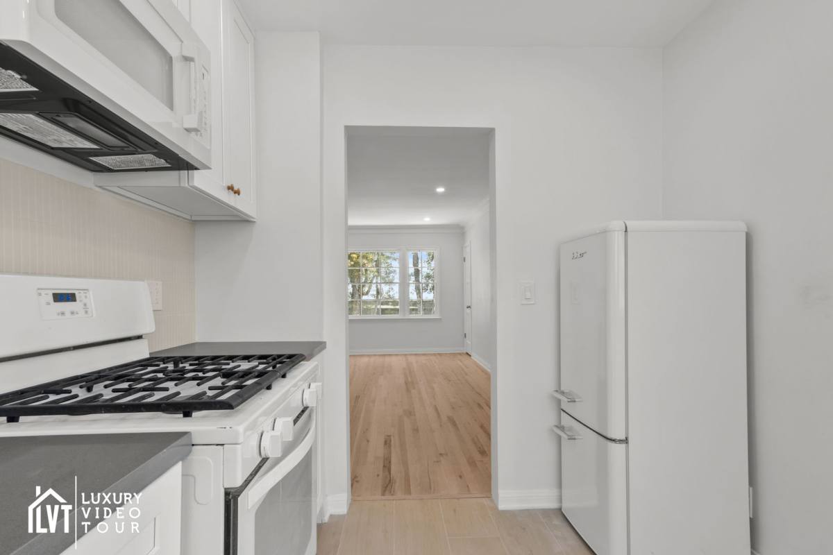 Apartment for rent at 436 Kelton Ave, Los Angeles, CA 90024