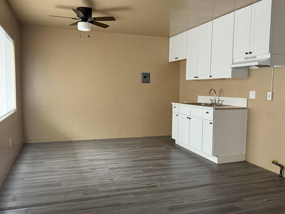 Apartment for rent at 15319 S White Ave E, Compton, CA 90221