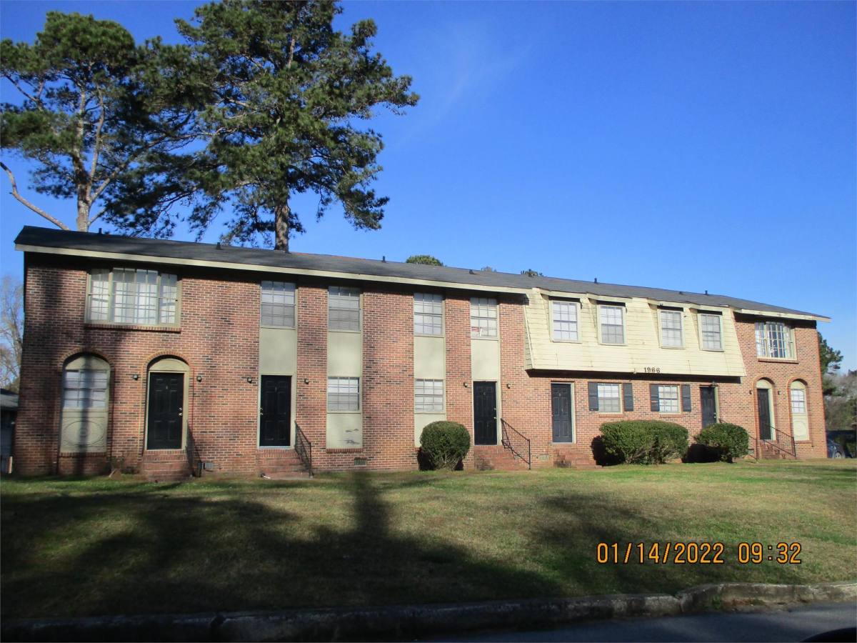 Apartment for rent at 1984 Clinton Rd #62-B, Macon, GA 31211