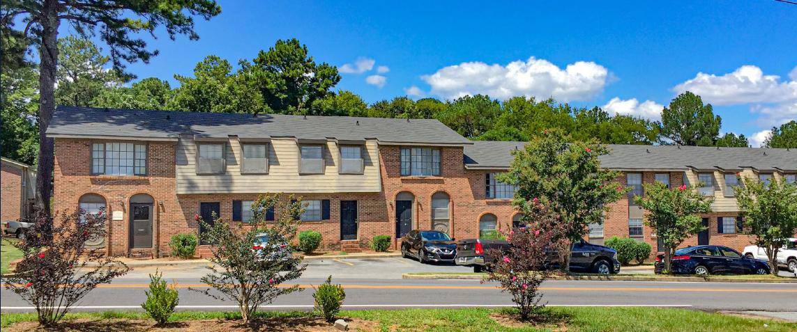 Apartment for rent at 1984 Clinton Rd #62-B, Macon, GA 31211