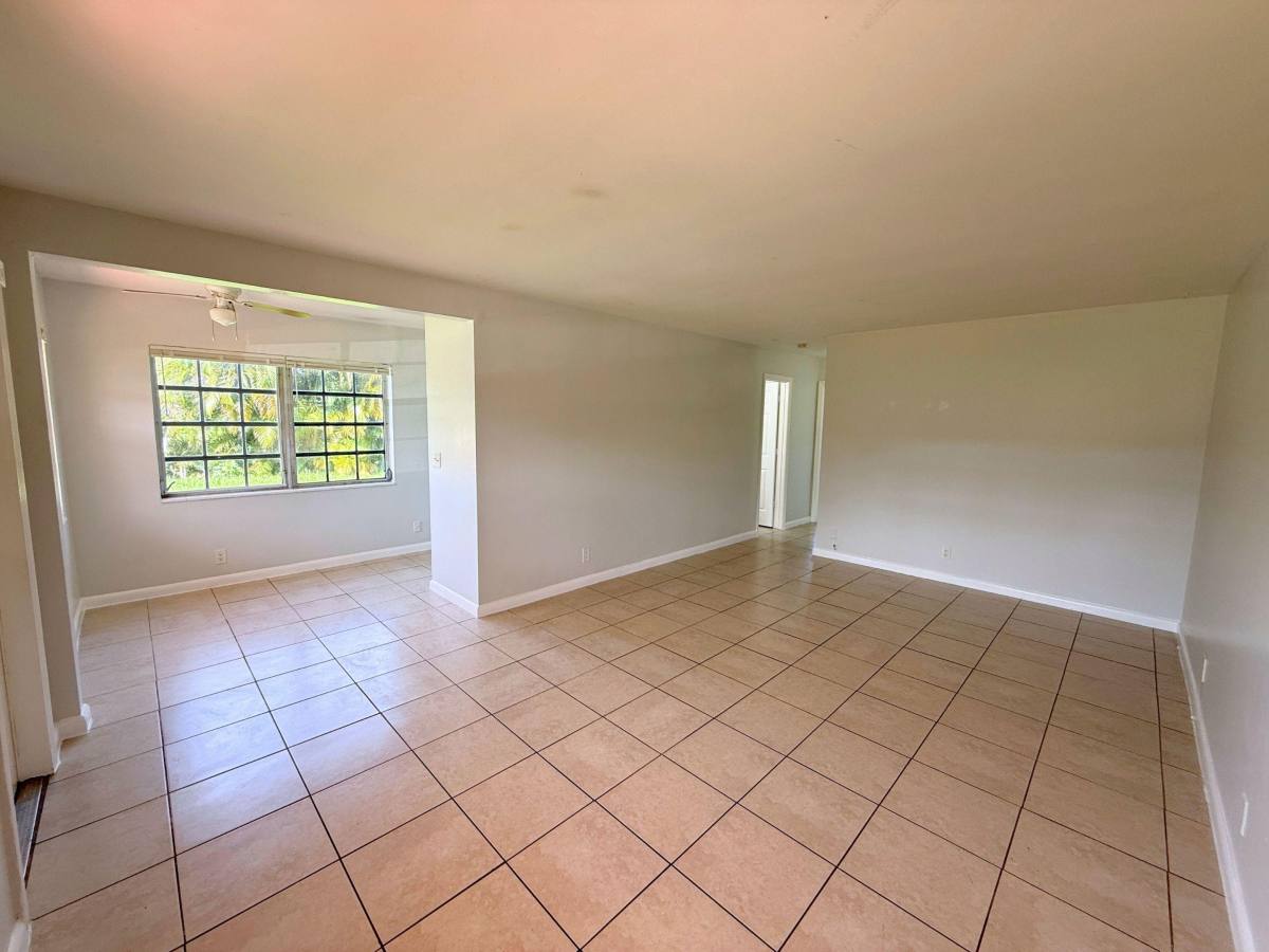 Apartment for rent at 2918 Jackson St #1, Hollywood, FL 33020
