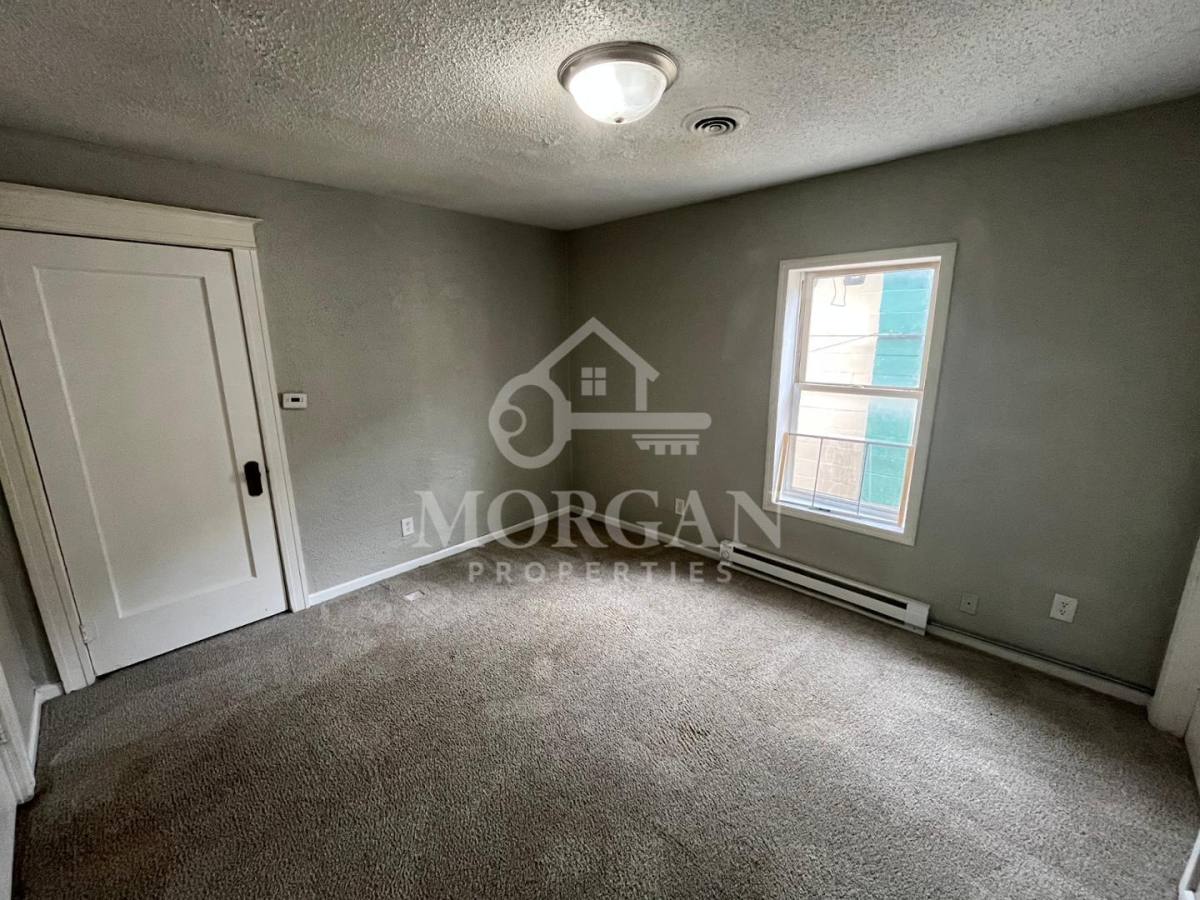 Apartment for rent at 1807 Meridian St, Anderson, IN 46016