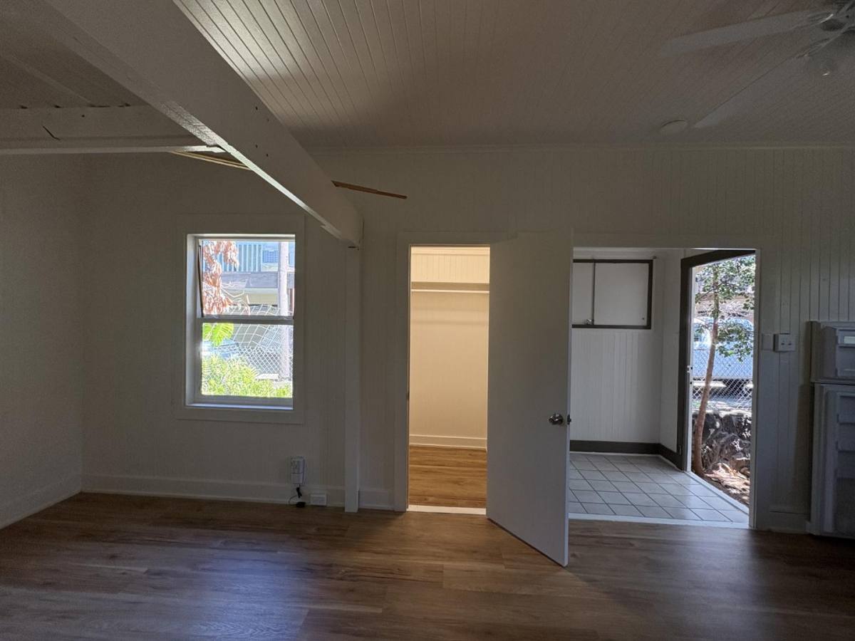 Apartment for rent at 1429 Lusitana St E, Honolulu, HI 96813