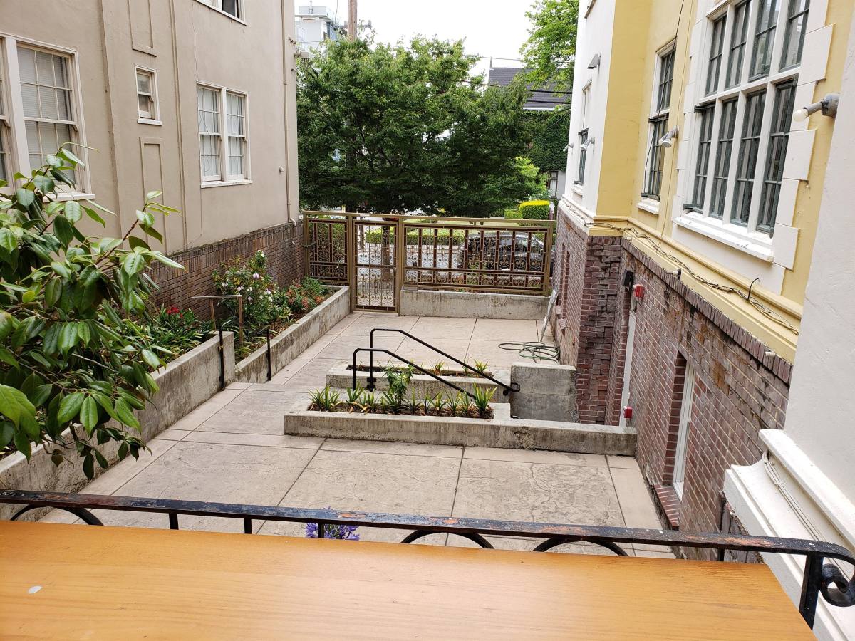 Apartment for rent at 2319 College Ave #L, Berkeley, CA 94704