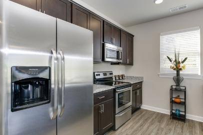 Apartment for rent at Highland Park, 4013 Colley Ave, Norfolk, VA 23508