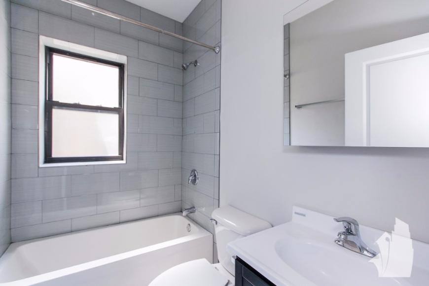 Apartment for rent at 5160 N Leavitt, Chicago, IL 60625