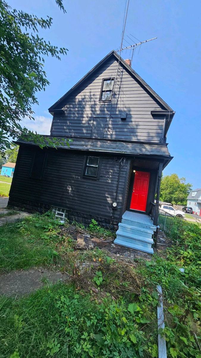 House for rent at Bart Estates, 497 E 126th St, Cleveland, OH 44108
