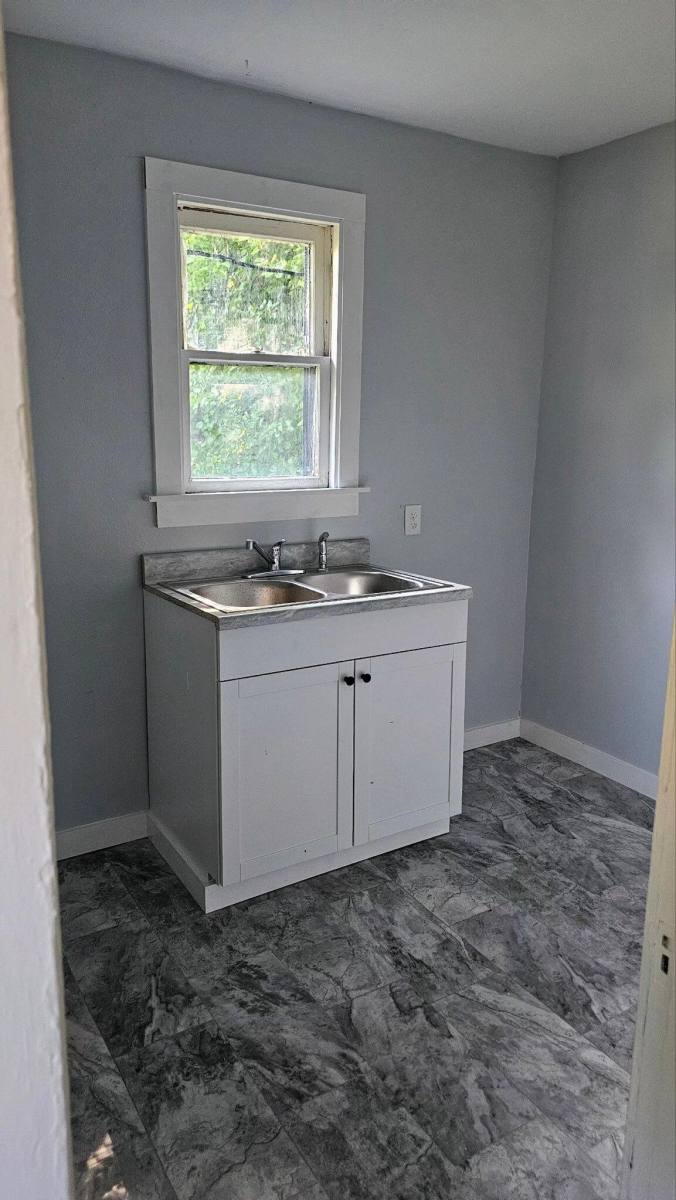 House for rent at Bart Estates, 497 E 126th St, Cleveland, OH 44108