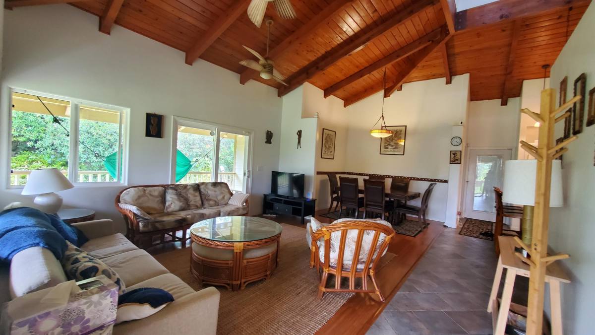 House for rent at 15-1551 Lokelani Ave, Keaau, HI 96749