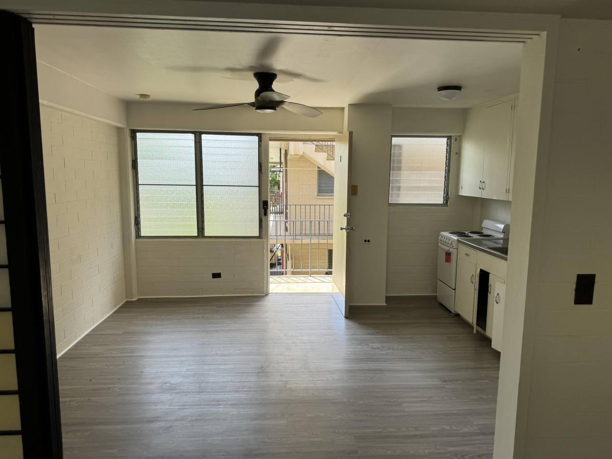 Townhouse for rent at McCully, 910 Pumehana St - J #J, Honolulu, HI 96826