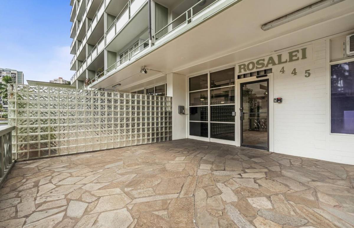 Apartment for rent at Rosalei, 445 Kaiolu St #905- Agent: Terra Fo, Honolulu, HI 96815