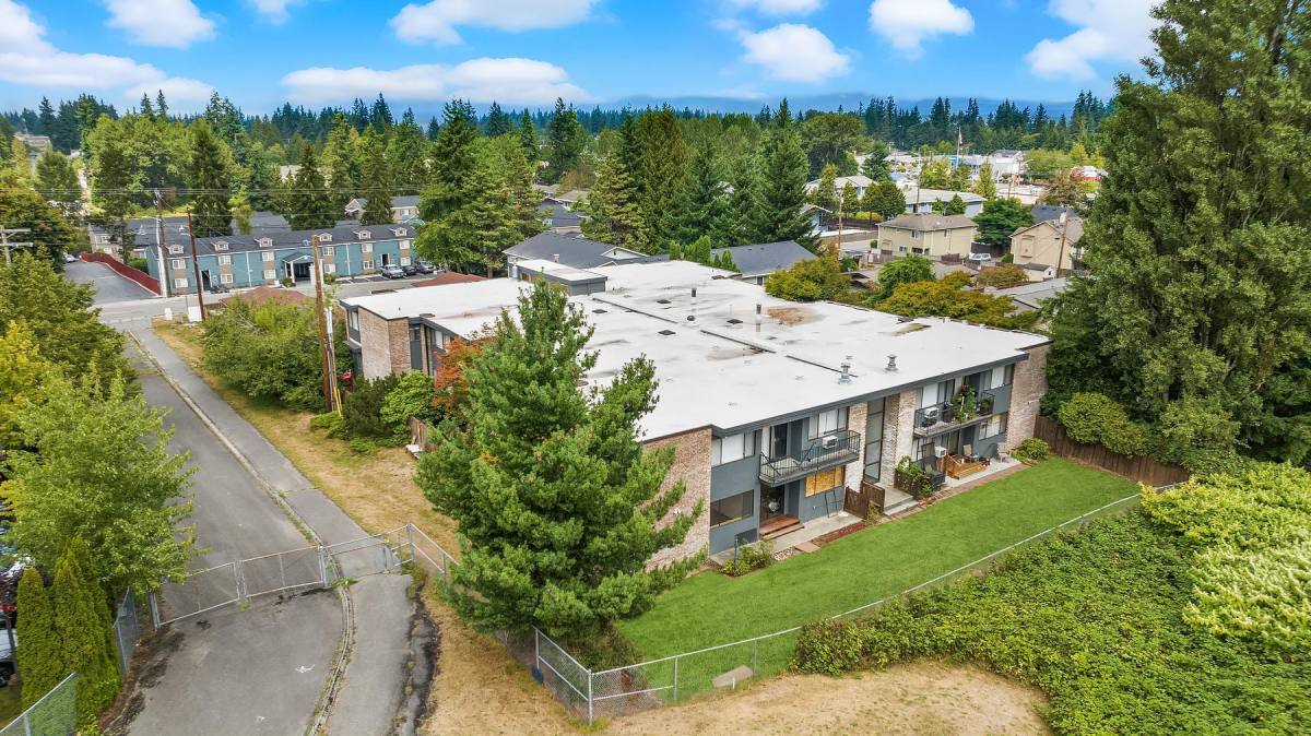 Apartment for rent at 618 75th St SE, Everett, WA 98203