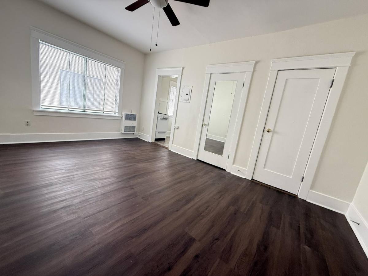 Apartment for rent at 40 Alamitos Ave #310, Long Beach, CA 90802