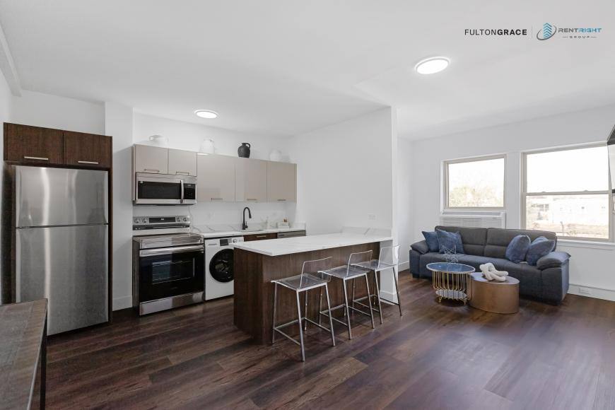 Apartment for rent at 1555 W Hollywood #212, Chicago, IL 60660