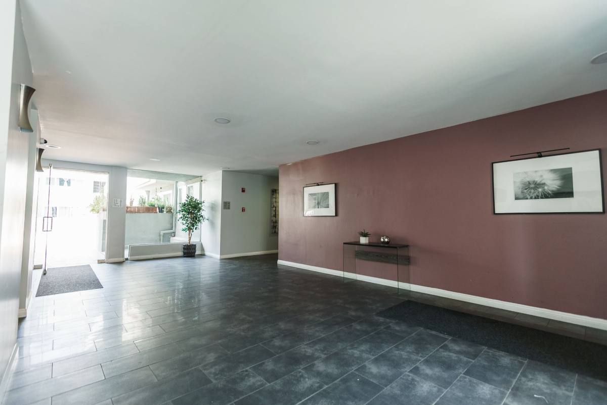 Apartment for rent at 1865 N Fuller Ave, Los Angeles, CA 90046