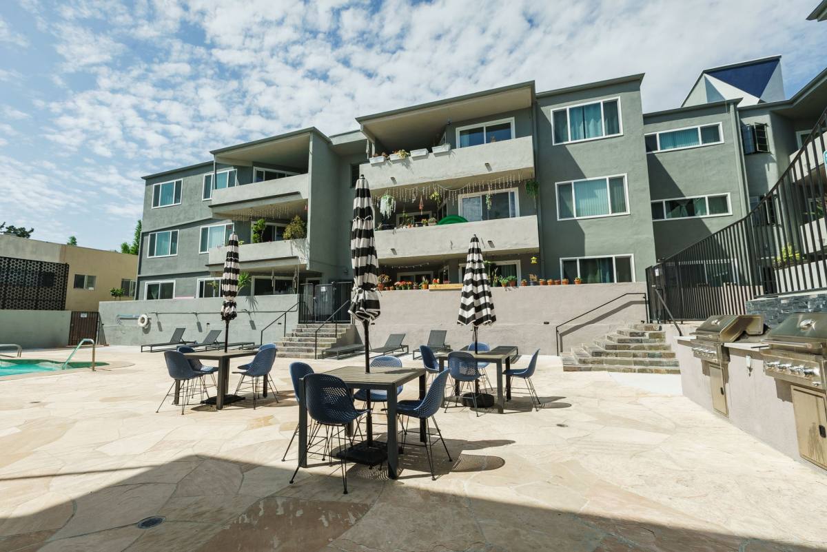 Apartment for rent at 1865 N Fuller Ave, Los Angeles, CA 90046