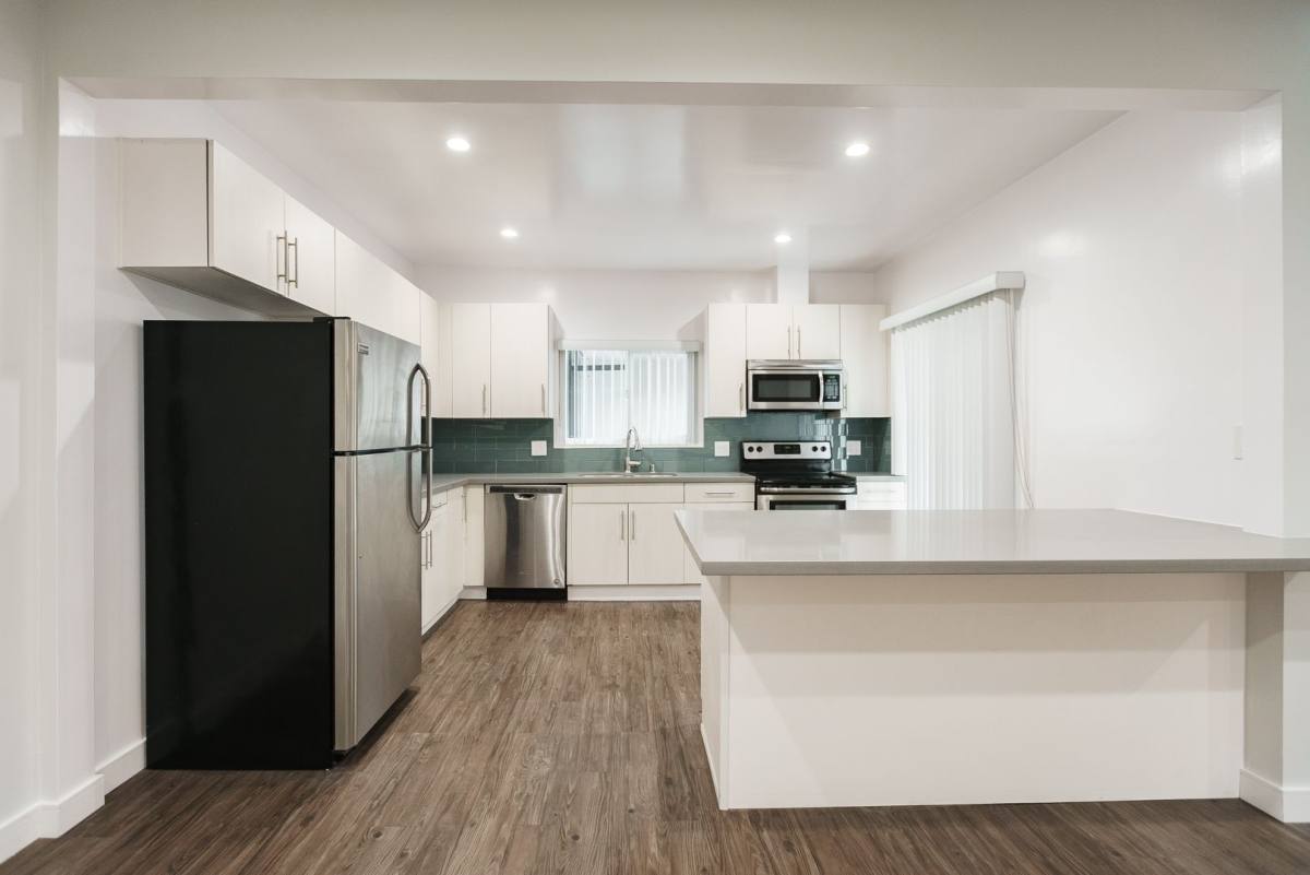 Apartment for rent at 1865 N Fuller Ave, Los Angeles, CA 90046
