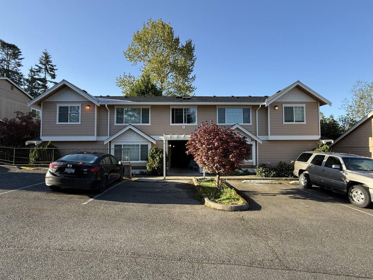 Apartment for rent at 1619 127th Ave NE #1, Lake Stevens, WA 98258