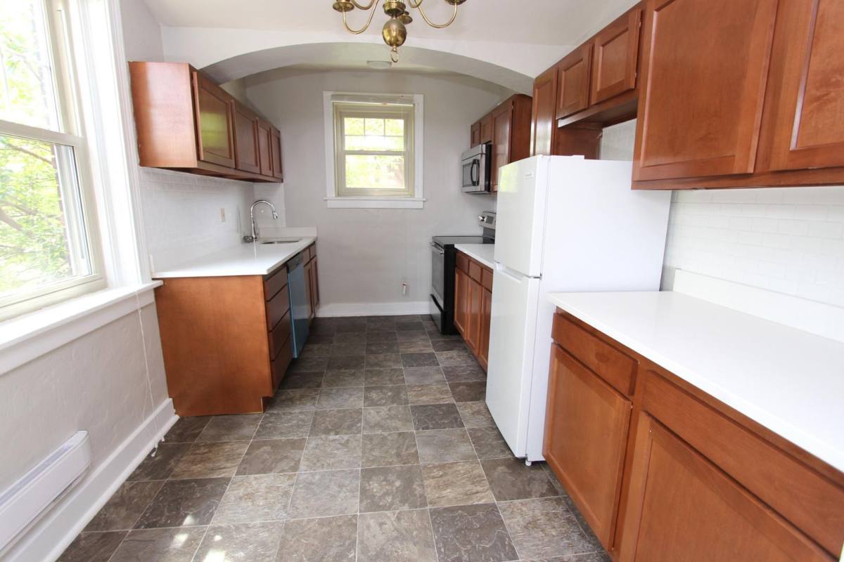 Apartment for rent at Walnut Capital, 5610 Hobart St, Pittsburgh, PA 15217