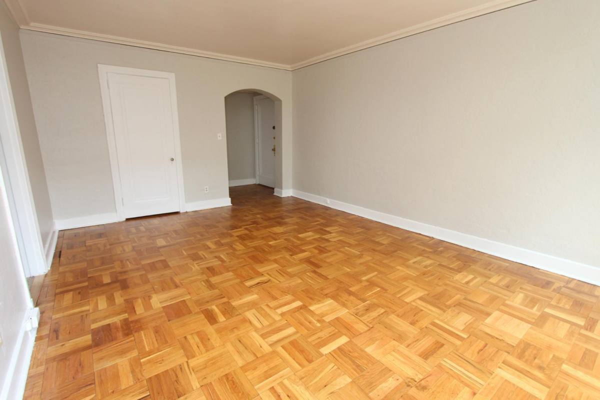 Apartment for rent at Walnut Capital, 5610 Hobart St, Pittsburgh, PA 15217