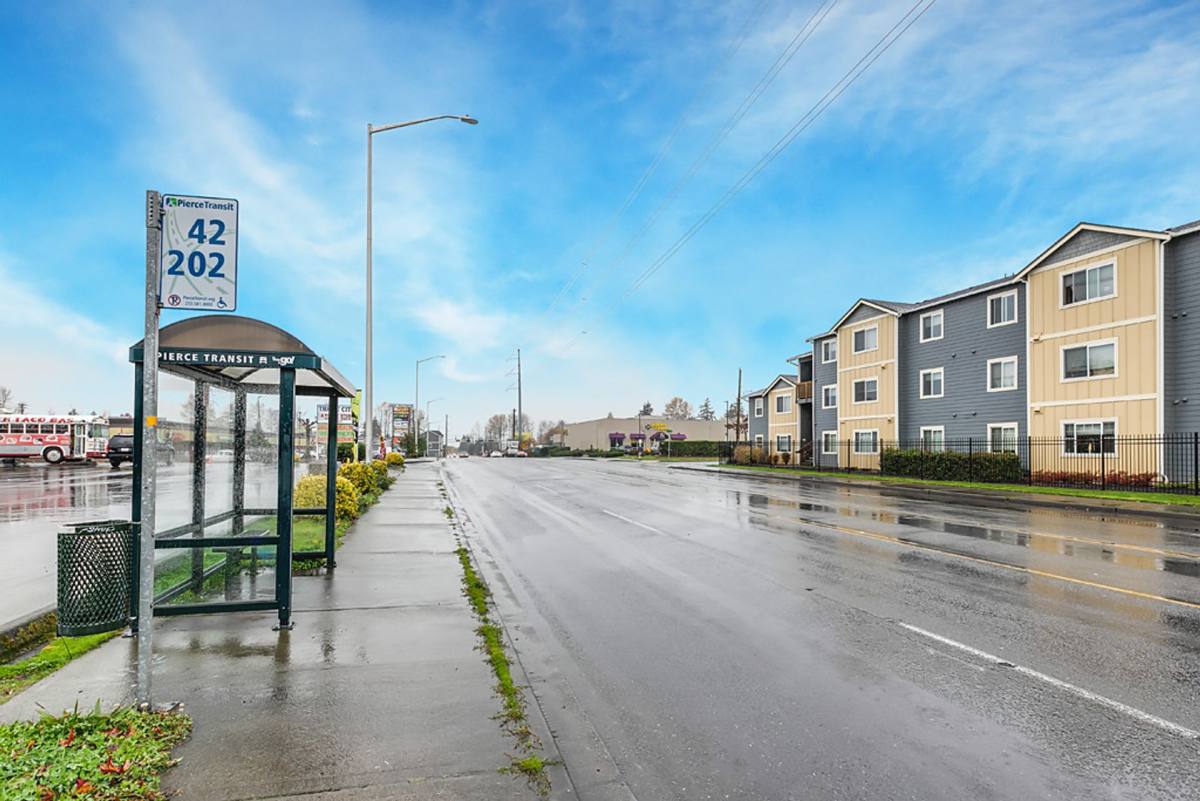 Apartment for rent at 901 E 72nd St, Tacoma, WA 98404