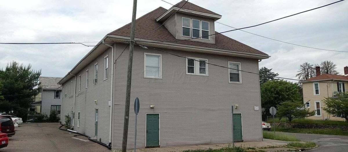 Apartment for rent at 403 Maple Ave #D, Newark, OH 43055