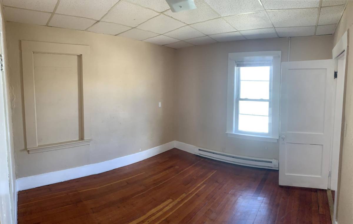 Apartment for rent at 3 Negus St #1L, Webster, MA 01570