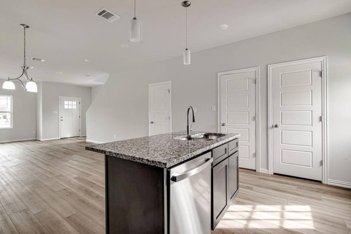 Townhouse for rent at 1138 E Broadway Ave, Fort Worth, TX 76104