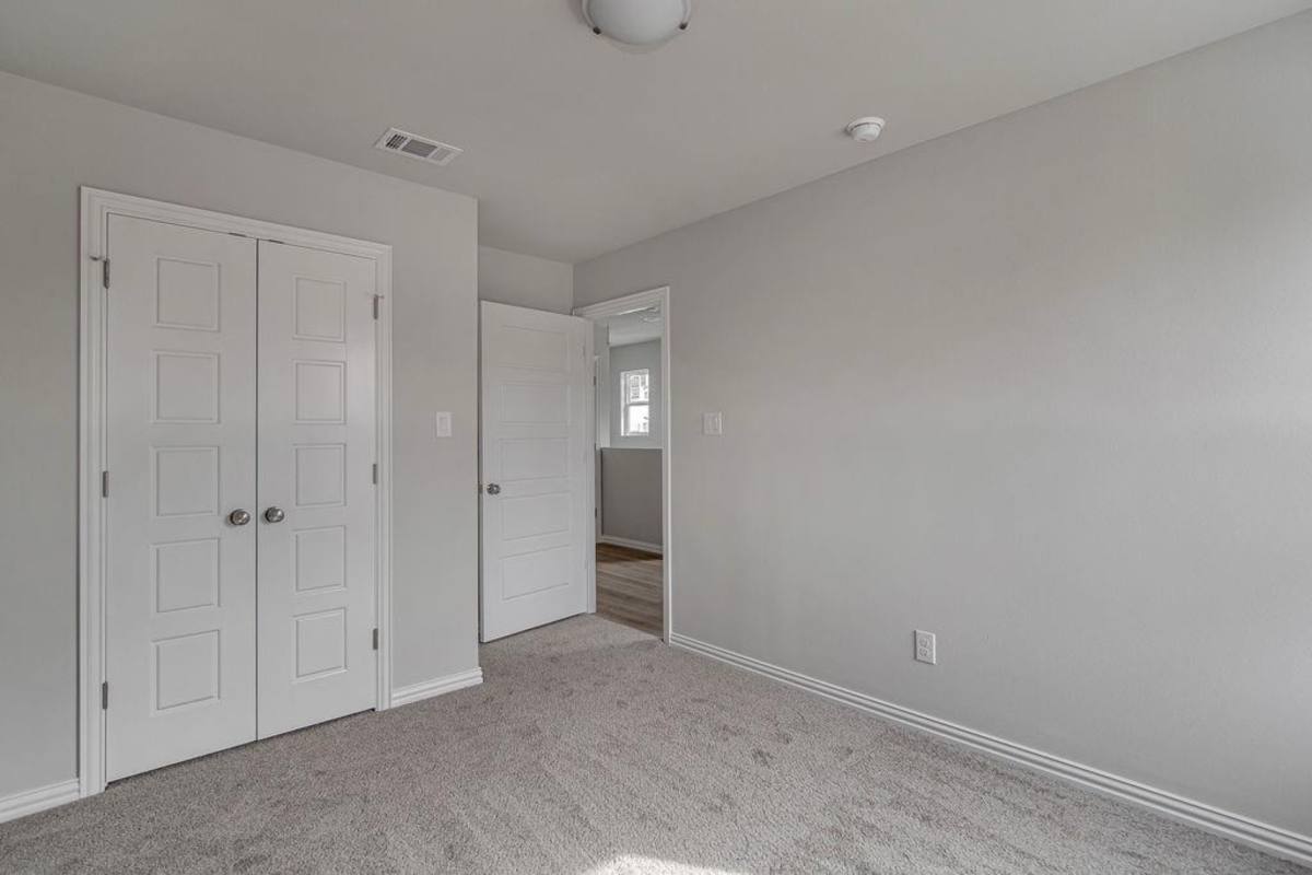 Townhouse for rent at 1138 E Broadway Ave, Fort Worth, TX 76104