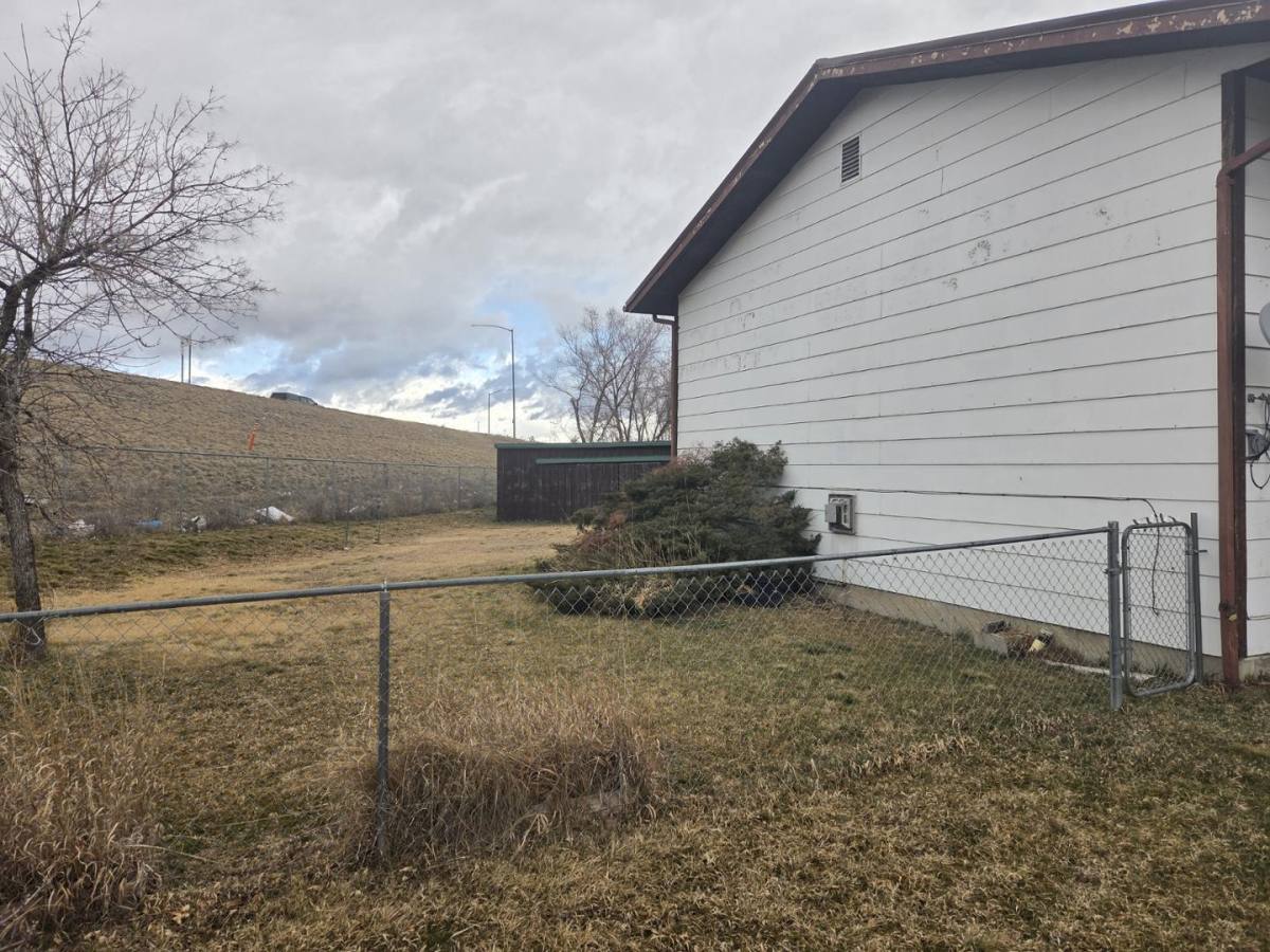 Apartment for rent at 207 W Rosebud Ave #B, Belgrade, MT 59714