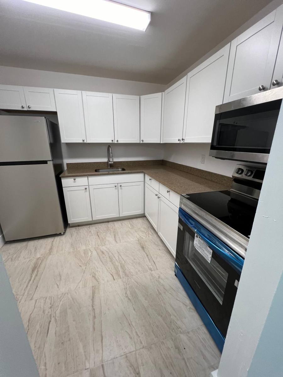 Condo for rent at 15225 NE 6th Ave #B309, Miami, FL 33162