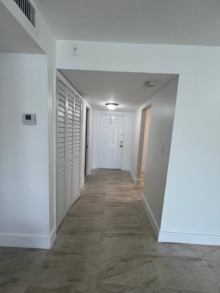 Condo for rent at 15225 NE 6th Ave #B309, Miami, FL 33162